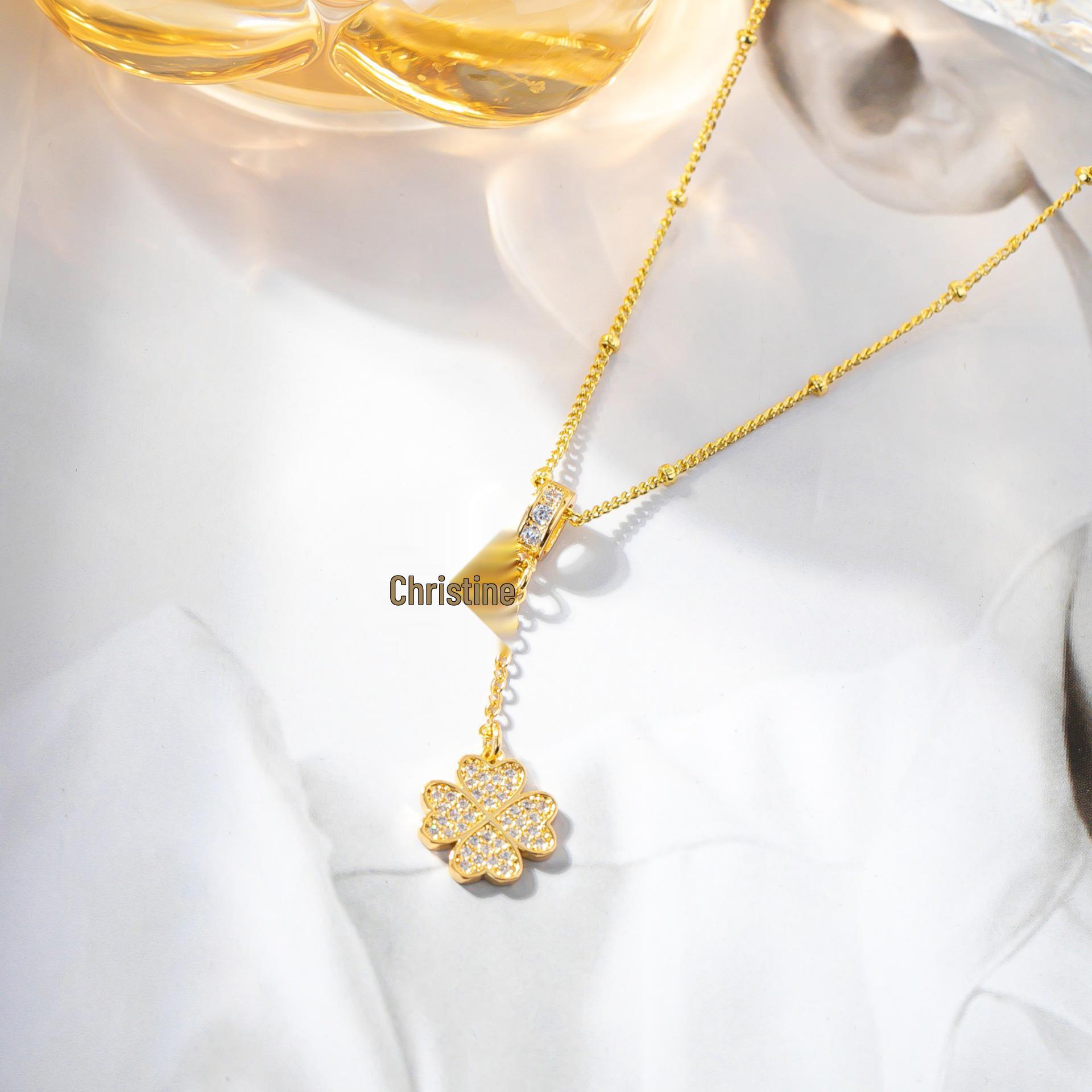 Exquisite Four-Leaf Clover Necklace: French-Inspired, Versatile Korean Style Clavicle Chain for Women золотой