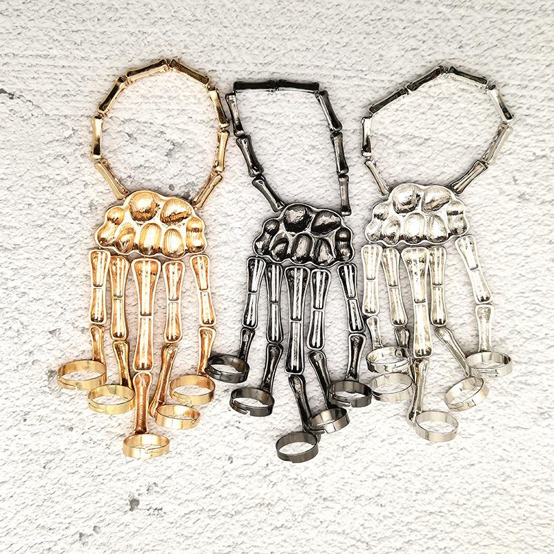 Adjustable Women Gothic Punk Skull Ghost Skeleton Finger Bracelet Hand Chain for Halloween Femme Party Accessories
