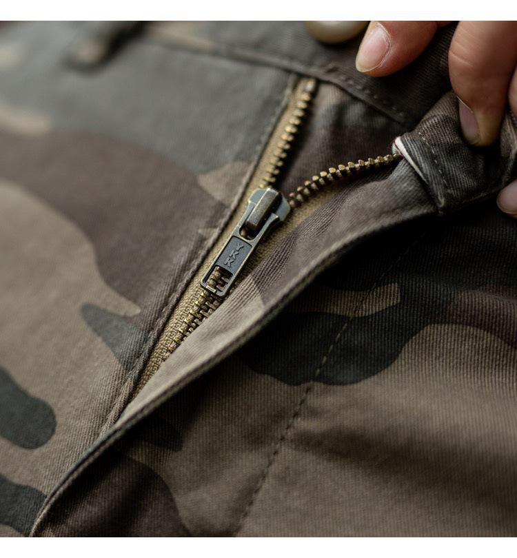 Men's Heavyweight Cotton Camo Jogger Pants - Loose, Multi-Pocket, for Autumn.