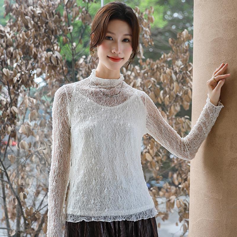 

Spring Lace Design: Semi-High Neck Slim Top One Size