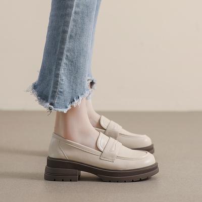 Mocassins à plateforme pour femmes 2025 nouveau printemps rétro petites chaussures en cuir Maillard à une pédale talon épais semelle souple chaussures simples femmes