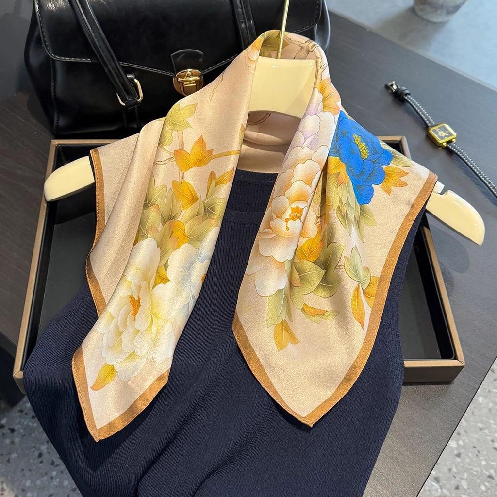 Fashion 100% Real Pure Silk Headscarf Square Scarf For Women Shawl Foulard Hijab Neckerchief Bandana Print Bufanda Echarpe
