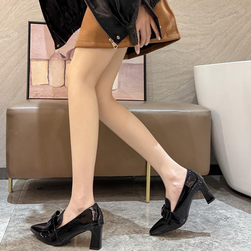 2025 New Patent Leather Bow Single Shoes Autumn New Pointed Toe Mid-Mouth Slip-On Non-Slip Wear-Resistant High Heels