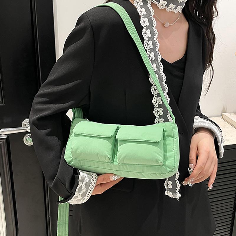 Fashion Niche Motorcycle Bag Summer New Versatile Shoulder Crossbody Bag for Women Lightweight Outdoor Casual Shoulder Bag