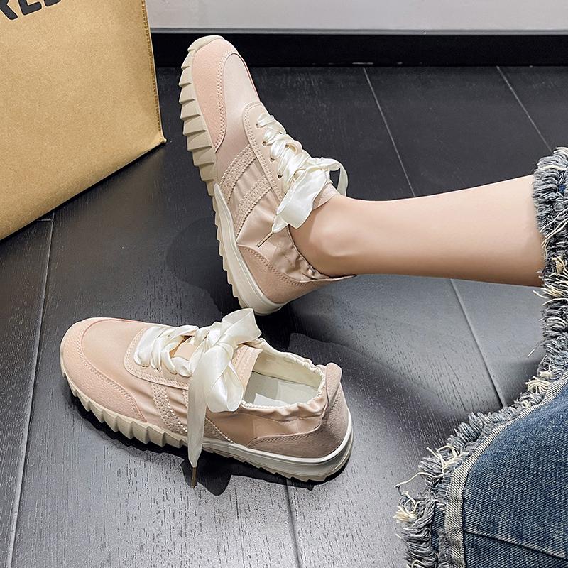 Frühling Neue Satin Allround-Joggingschuhe für Damen Weiche Sohle Rutschfest Vintage Passende Farbe Schuhe