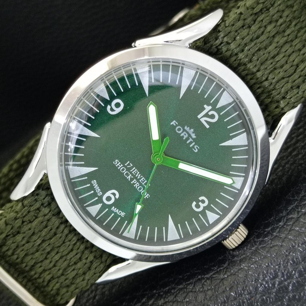 SWISS VINTAGE HAND-WINDING MENS REFURBISHED GREEN COLOR DIAL WATCH A700983-5 R205a-a700983