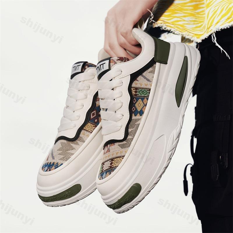 Fashion Autumn Men Casual Sports Shoes Comfortable Outdoor Skateboard Shoe Sneaker Comfortable Non Slip Outdoor Running Shoes Zapatillas