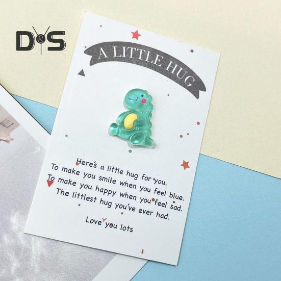 Decoração de dinossauro de desenho animado de abraço de bolso com cartão comemorativo Um pequeno abraço, sapo verde, ornamento de resina, amigos, família, aniversário, presente de aniversário