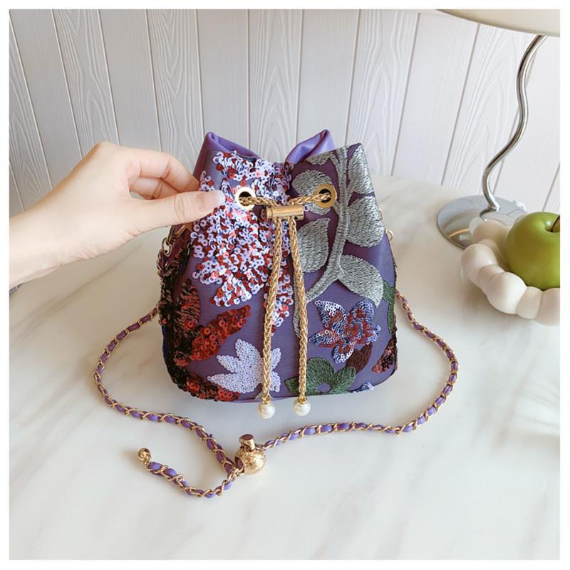 New Women's Sequin Chain Single Shoulder Crossbody Bag Large Capacity Bucket Bag Floral Handbag Handwoven Embroider Shoulder Bag
