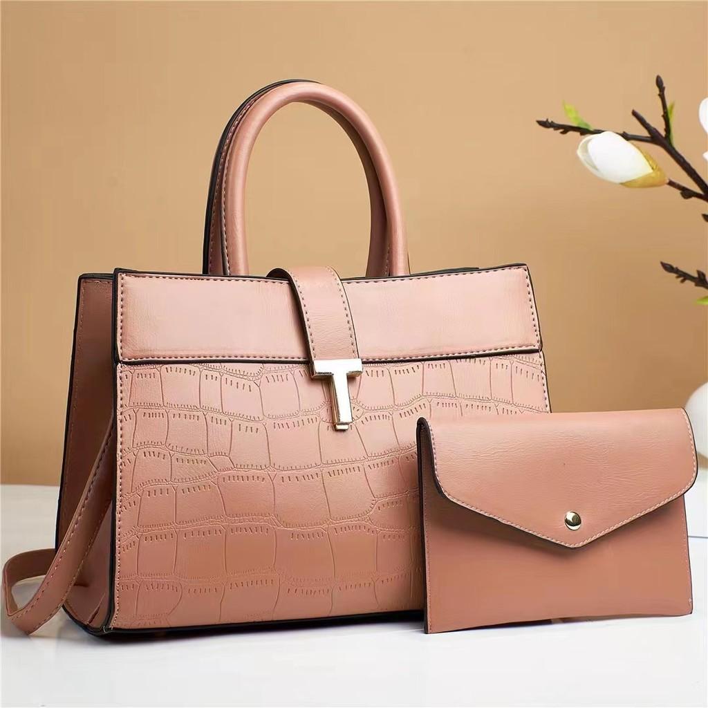 Color Solid Classic Women Shoulder Bag Soft Structure Versatile Travel Design
