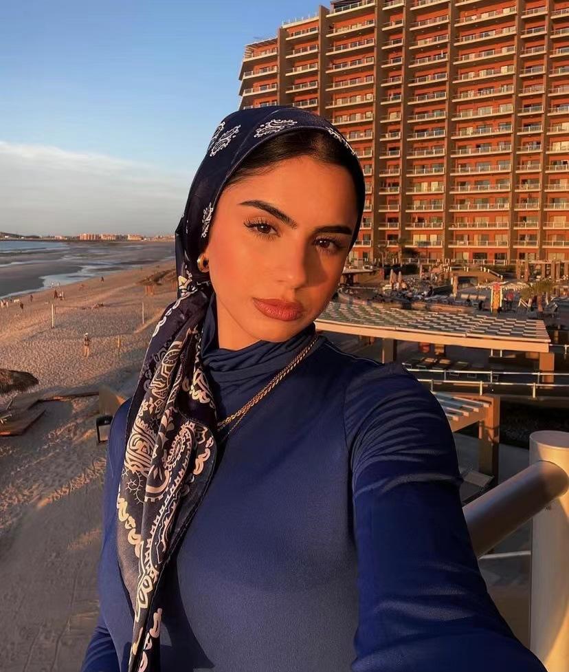 Luxury Design Silk Scarf Square Women Floral Printed Shawl Wrap Spring Summer Neckerchief Hair Band Lady Decor Foulard Bandana