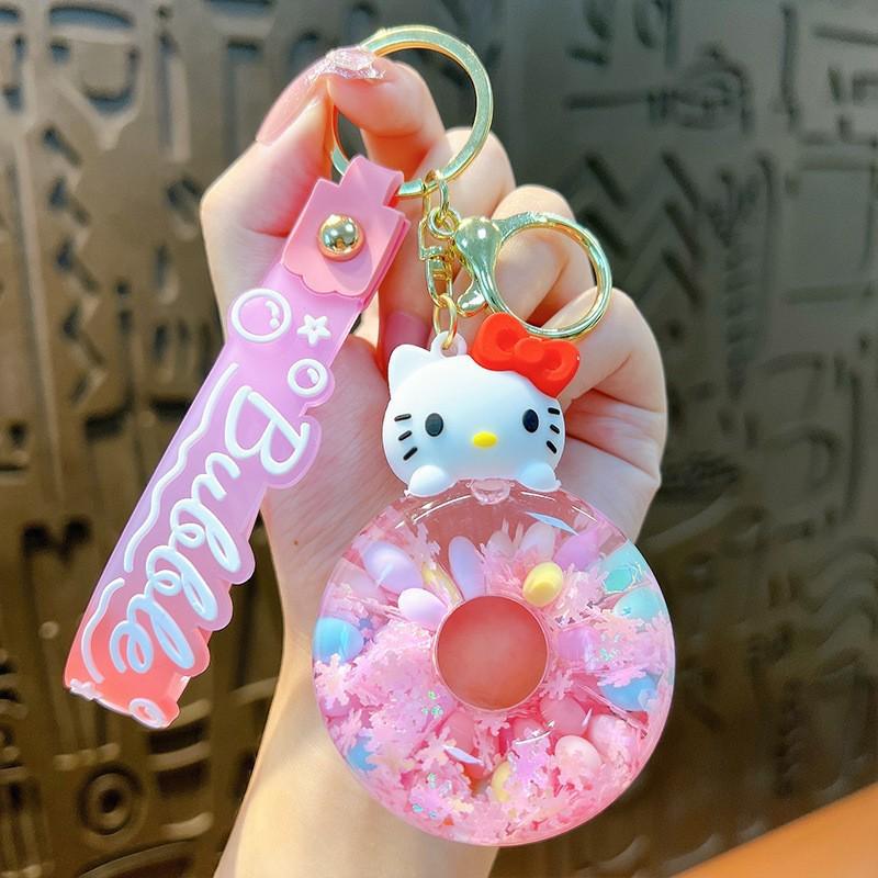 Exquisite Quicksand Panda Keychain: Cartoon Oil-Filled Doll Bag Pendant and Car Accessory