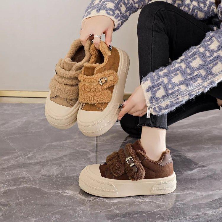 Fleece, Thickened Warm and Non-slip Two-cotton Shoes, New Winter Platform Casual Board Shoes and Boots