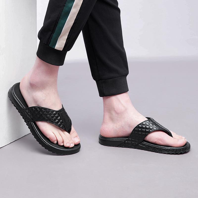 Fashion Leather Slippers for Men 2025 Summer New Designer Flip Flops Male Fashion Casual Outwear Beach Slipper Shoes Man All-match Flats