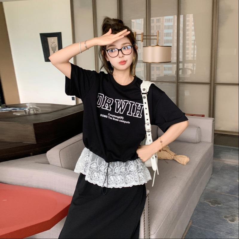 

Комплект футболка с кулиской и юбка с черными буквами, женский летний новый спортивный комплект из двух предметов с маленькой юбкой XL