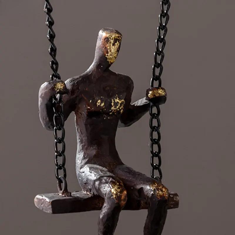 Metallschaukel Charakter Abstrakte Handwerkskunst Statue Goldene Schaukel Figuren Metallskulptur Schreibtischdekoration Ornamente Moderne Wohnkultur