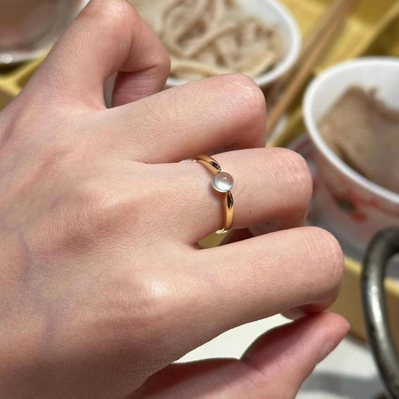 Simple and New In Charm Rings Chinese Style Natural Chalcedony Ice Transparent Glossy Small Round Beads Ring Jewelry Gifts