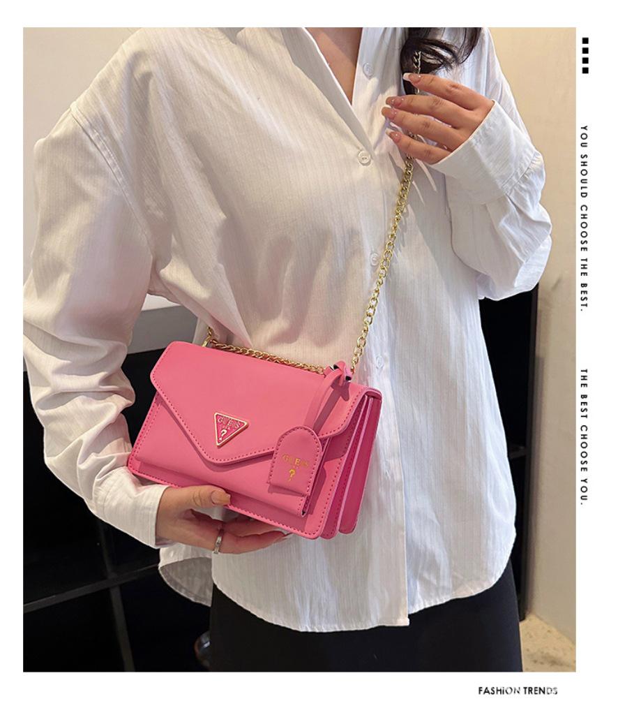 Korean Style Women's Versatile Crossbody Shoulder Bag with High-End Texture and Popular Chain Design