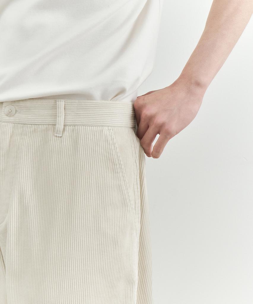 Musinsa Standard 8W Corduroy Balloon Pants [Cream]