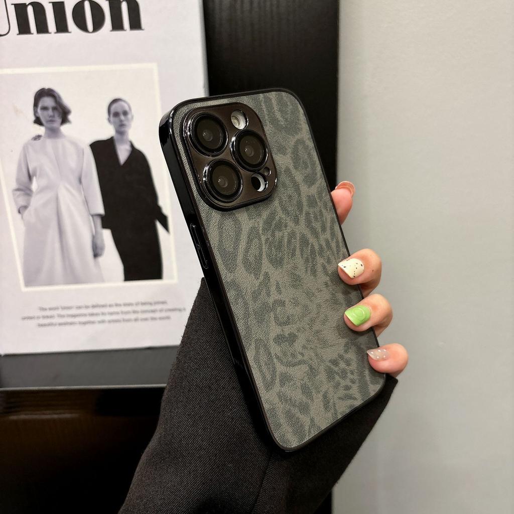 Leopard Print Leather-textured Phone Case Suitable for IPhone16 Protective Case 15promax and IPhone 15 with Lens Film