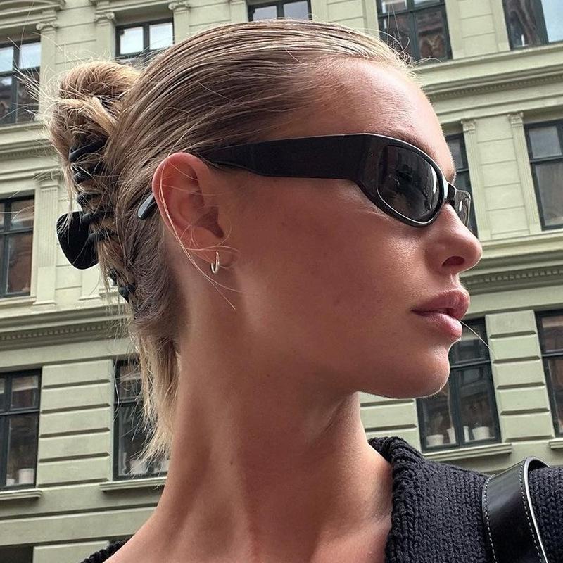Y2K Spicy Girl Punk Sunglasses: European & American Influencer Style 2024
