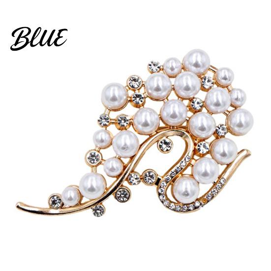 Non-fading Brooch Pin 3D Swan Design with Imitation Pearls Electroplated