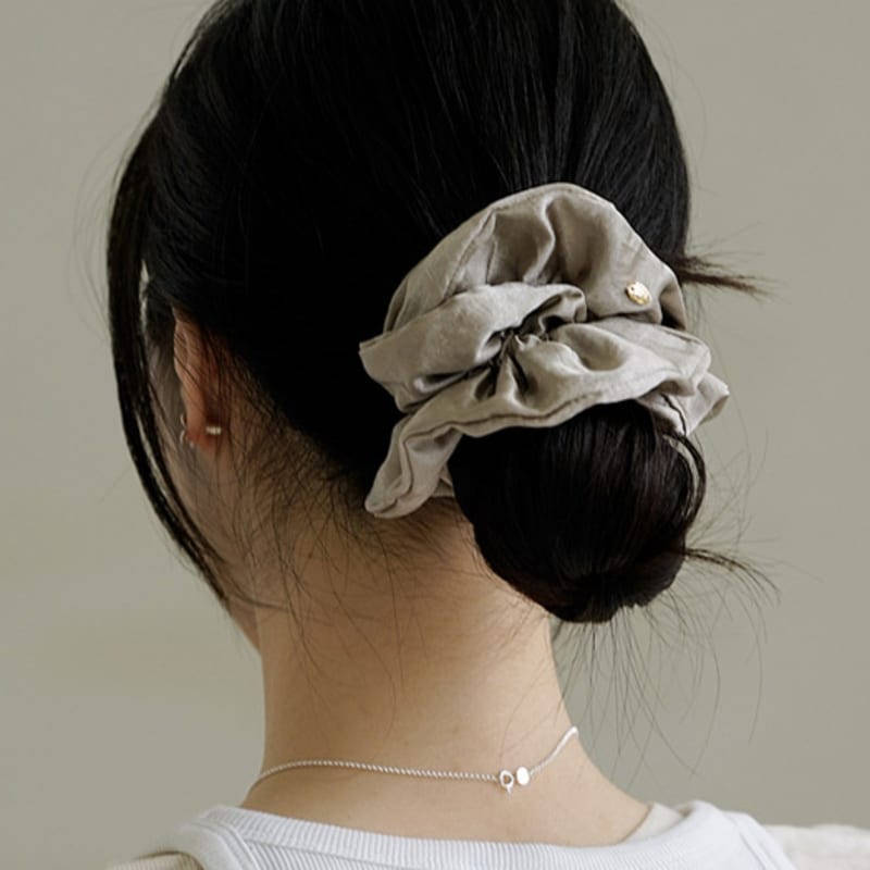 Se Twin Glossy Hårband [Nu Beige]
