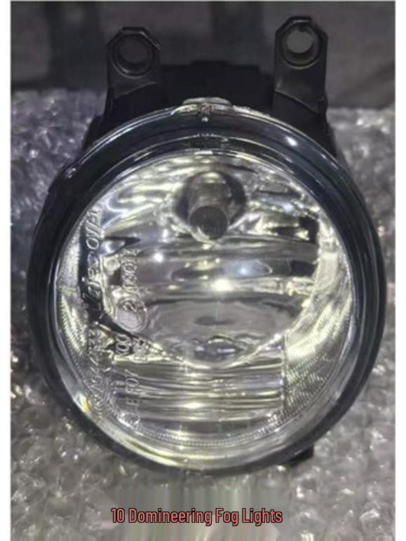 Передняя противотуманная фара в сборе с фарой головного света Toyota 14 Corolla