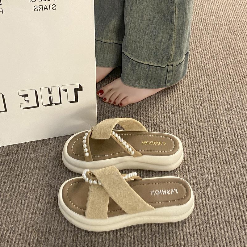 Thick-bottomed Cool Slippers Women's Outer Wear 2025 Summer New Fashion Roman Pearl Muffin Fairy Style Slippers Female Tide