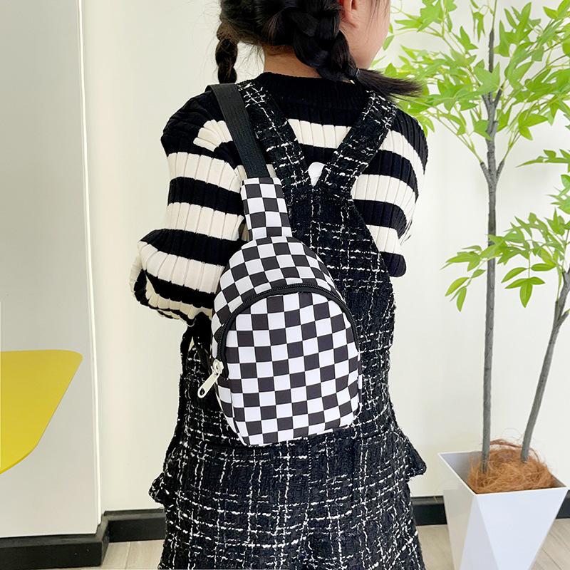 Kids' Trendy Plaid Crossbody Bag - Lightweight Single-Shoulder Bag for Boys and Girls, Small Size for Primary School Students