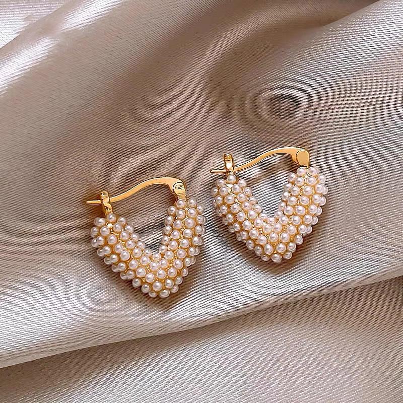 French Pearl Tassel Earrings: Retro, Luxurious, High-End Statement Pieces for Women – Perfect for Autumn and Winter