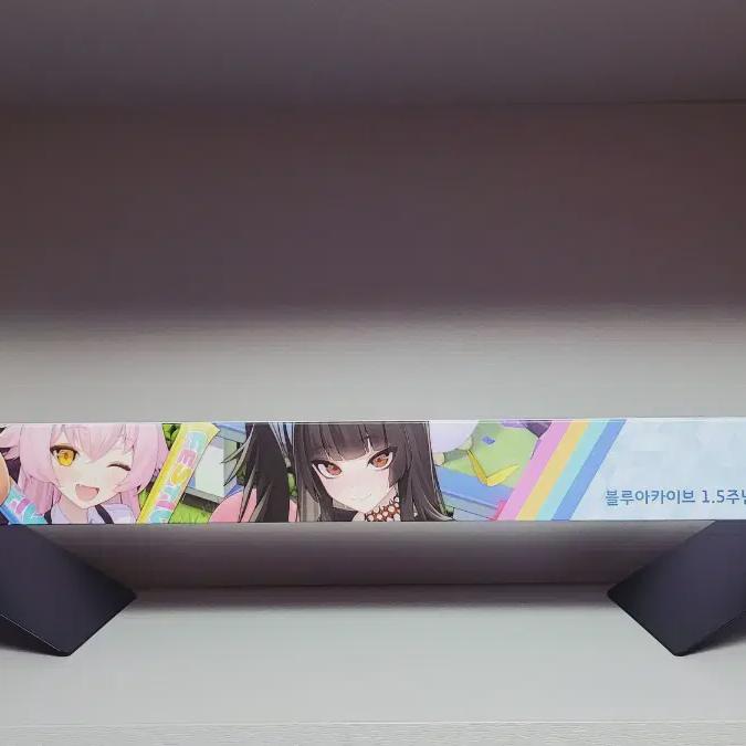 

Source) Bloo Archive 1.5th Anniversary Tapestry