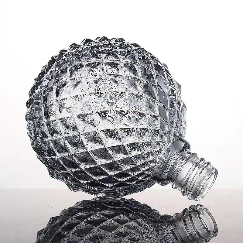 

Винтажный прозрачный стеклянный флакон-распылитель для духов с дизайном «бриллиант» Transparent color 100ml