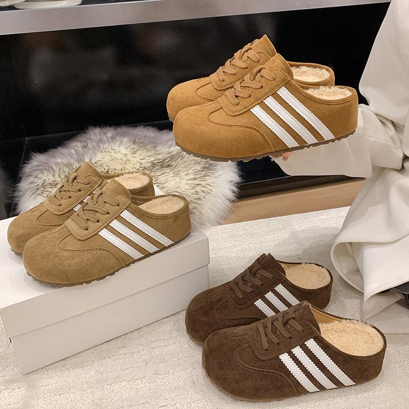 Three bars increase height by 5cm~ Women's outer wear 2025 autumn and winter new lazy shoes velvet soft-soled shoes German training half slippers