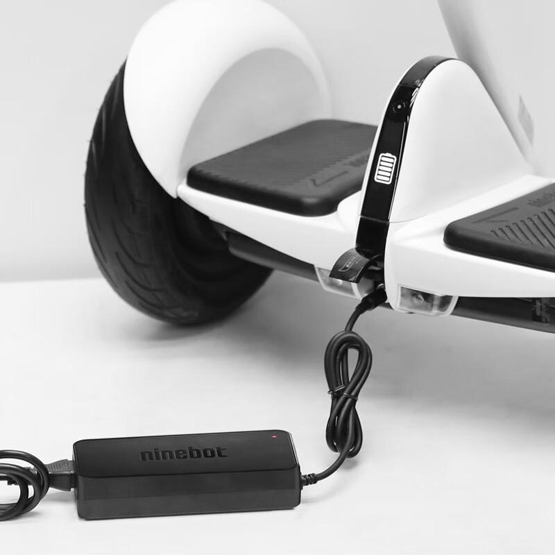 Nabíječka pro Ninebot Balance Scooter