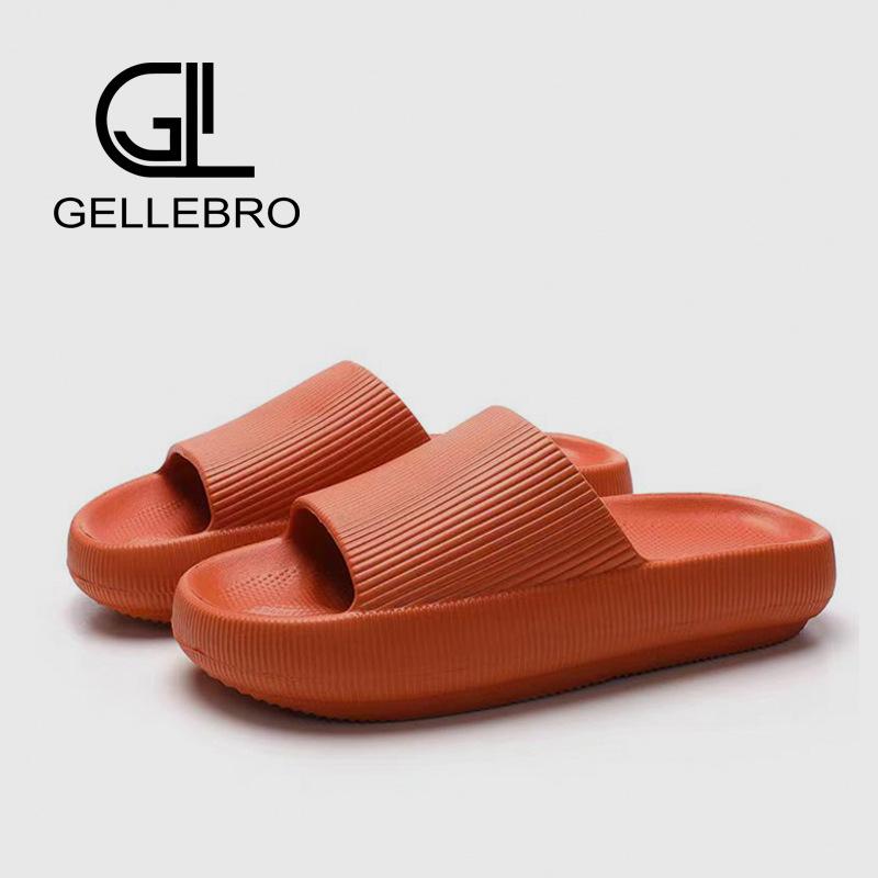 Bathroom slippers women's summer couple home indoor cool slippers rubber and plastic EVA thick bottom stepping on shit slippers men