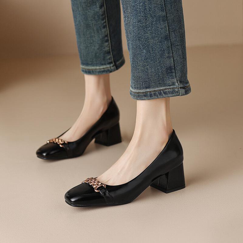 

New women s single shoes black casual high heels rubber sole women s leather shoes square head one pedal shallow mouth lazy shoes 39 чёрный