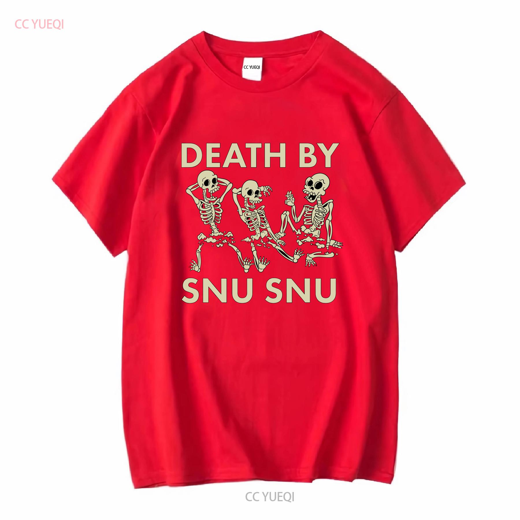

Футболка с принтом Death by Snu винтажная стильная слегка уличный стиль мужская с графикой удобный топ для повседневной носки мягкий S