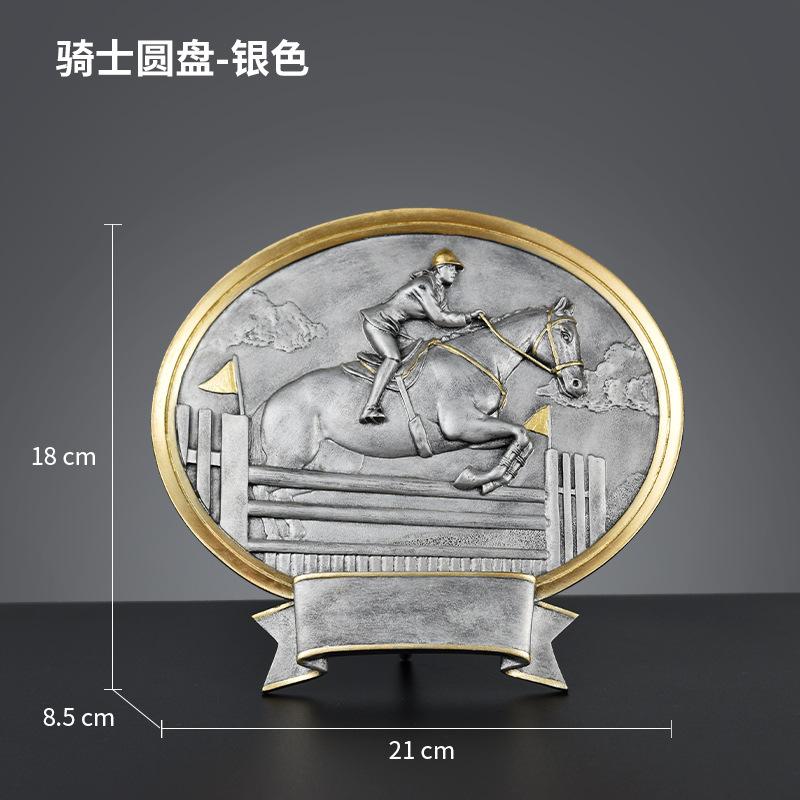 

European Vintage Knight Memorial Cameo Round Plate Resin Craft Ornament срібний