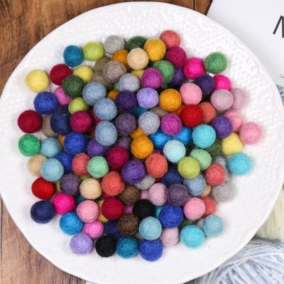 10Pcs 15mm Felt Poms Decorative Handmade Funny Handcrafted DIY Wool Felt Earrings Headband Craft Poke Ball Clothing Accessories