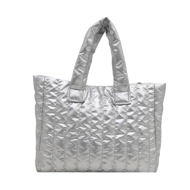 casual sense, solid color, fashionable and simple embroidery thread, large capacity, underarm hand carrying down handbag, woman серебряный