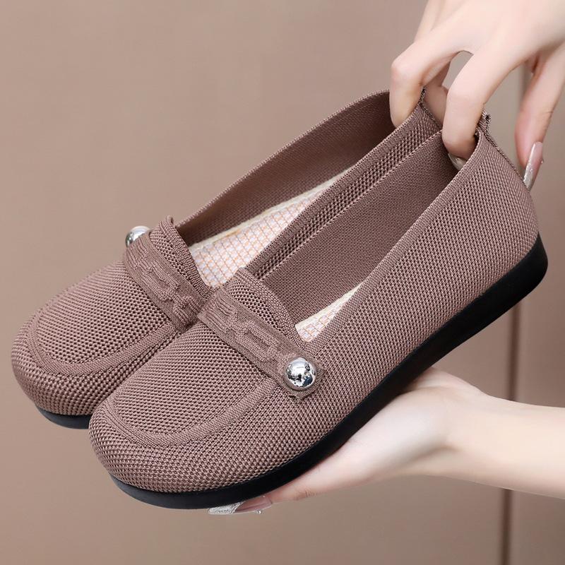 Old Beijing cloth shoes women's single shoes flying woven surface comfortable and breathable leap month mother shoes soft sole non-slip middle-aged an