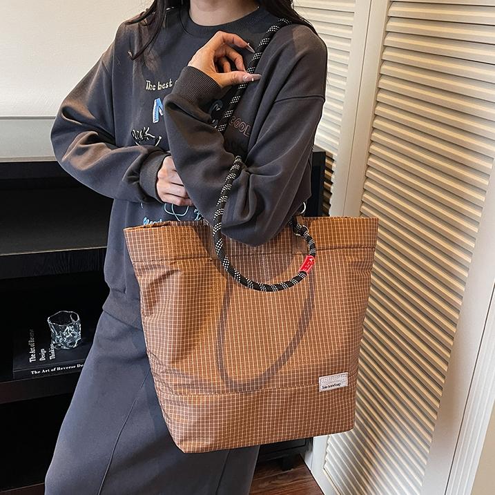 Light Luxury Climbing Outdoor Rope Shoulder Strap Black Checked Oxford Cloth Shoulder Bag