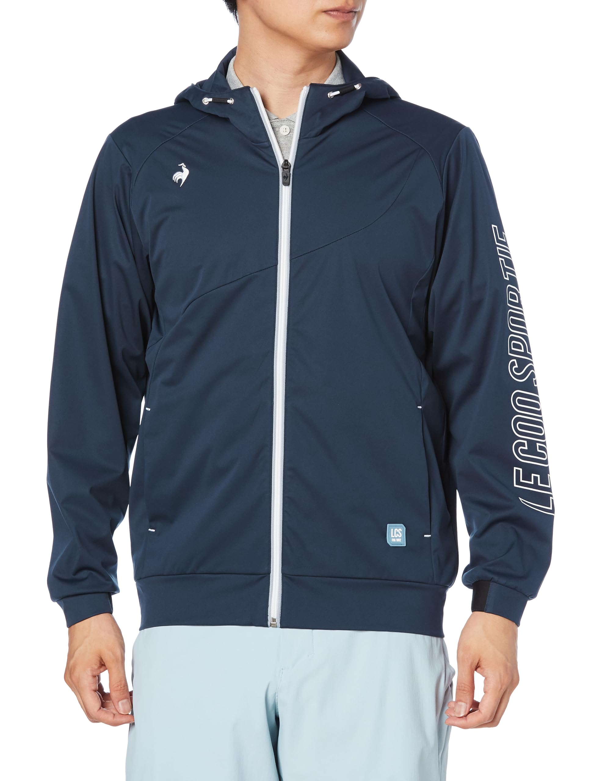 

Coq Sportif Полная молния, вырезанные и сшитые, водоотталкивающие, ветрозащитные, с капюшоном, спортивные гольфы QGMWJL52 NV00 L [Le Golf] [Stretch Forcer] мужские (военно-морской флот)