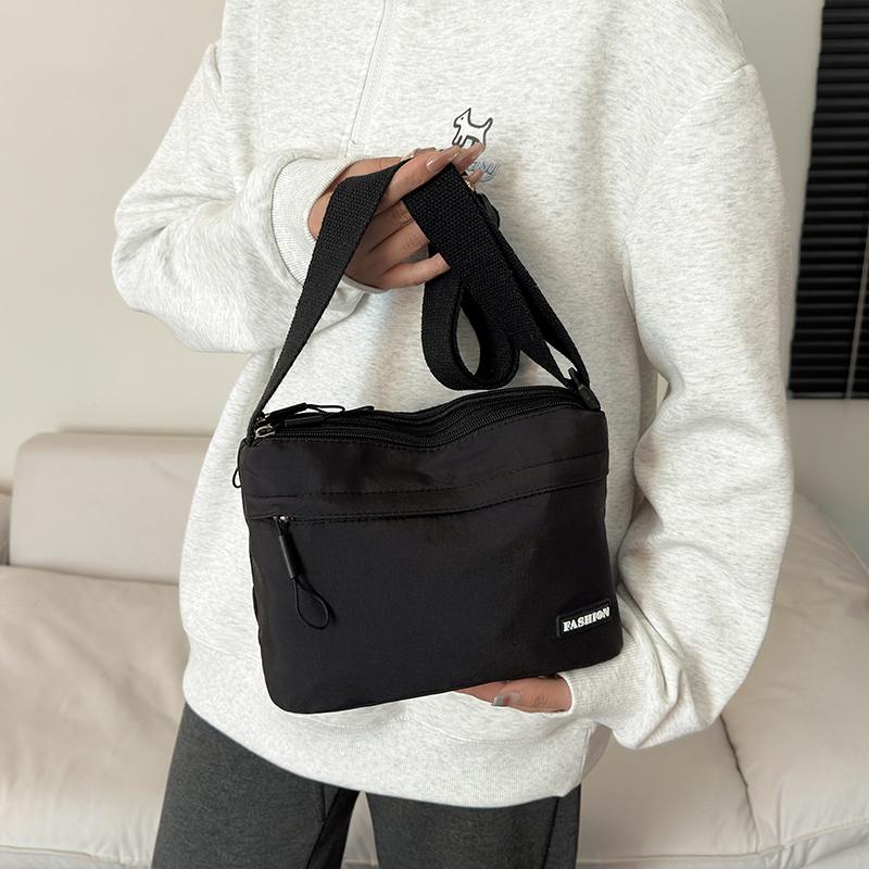 Sac bandoulière en nylon grande capacité pour femmes 3 poches principales compartimenté sac à main d'épaule pour mères shopping