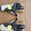 Used uhlsport goalkeeper gloves super grip limited edition overseas (size 8)