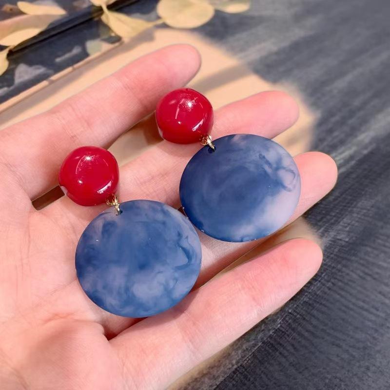 Red & Blue Circle Earrings: High-Class Hong Kong Retro Studs - Unique & Exaggerated Design