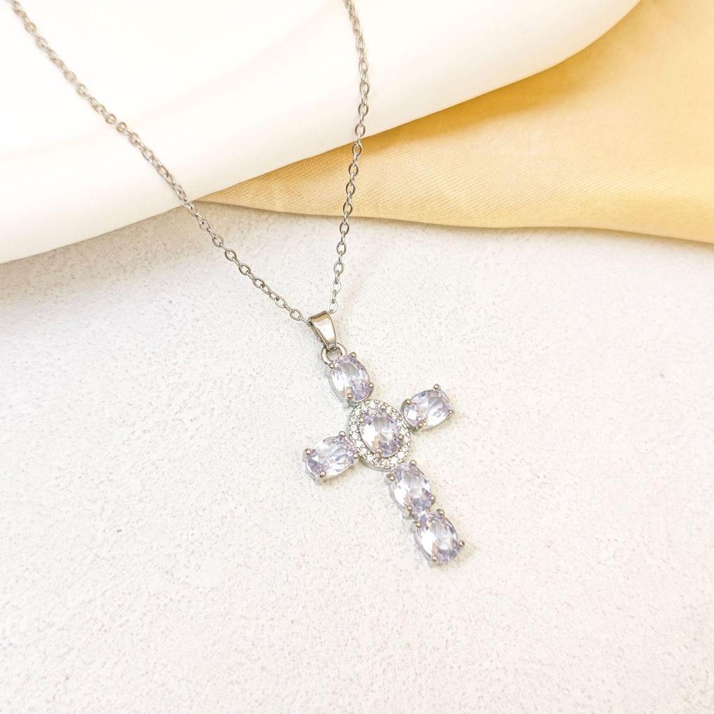 Women's Gold-Plated Copper Necklace: Luxury Fu Lu Pendant Clavicle Chain - Versatile Fashion Accessory