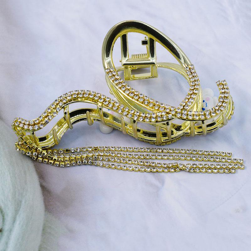 

Women s Gold Alloy Tassel Claw Hair Clip for Summer Updos