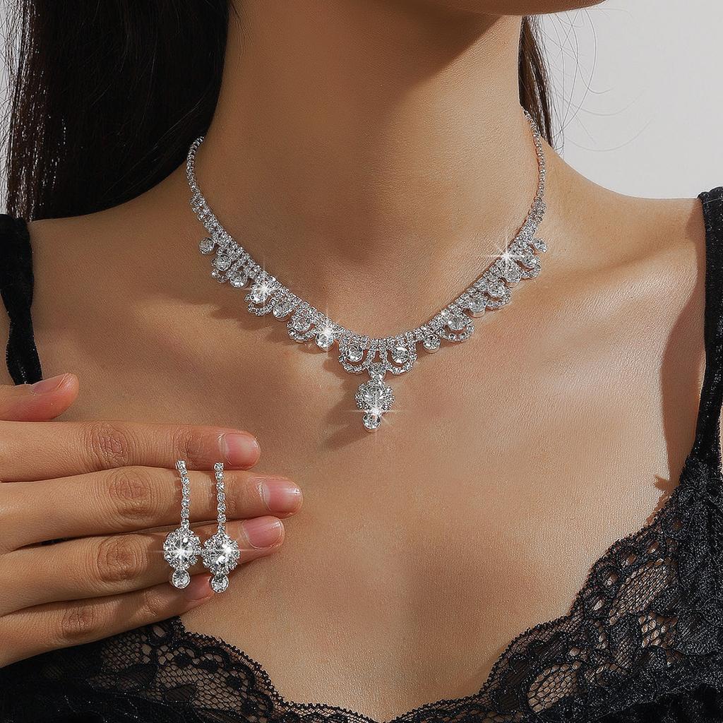 Conjunto de Colar e Brincos de Diamante de Luxo Acessórios para Festa Vestido de Casamento Jantar Corrente de Colar e Brincos de Strass da Moda para Meninas